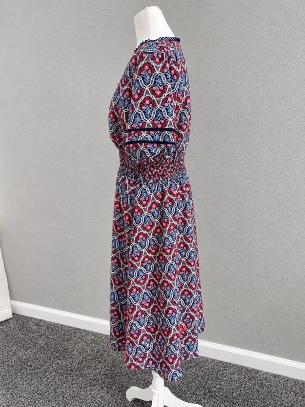 Draper James Smocked Waist V-Neck Midi Dress Navy Pink Floral w/pockets Large